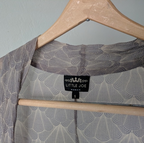 Silk gray kimono top - Picture 2 of 6